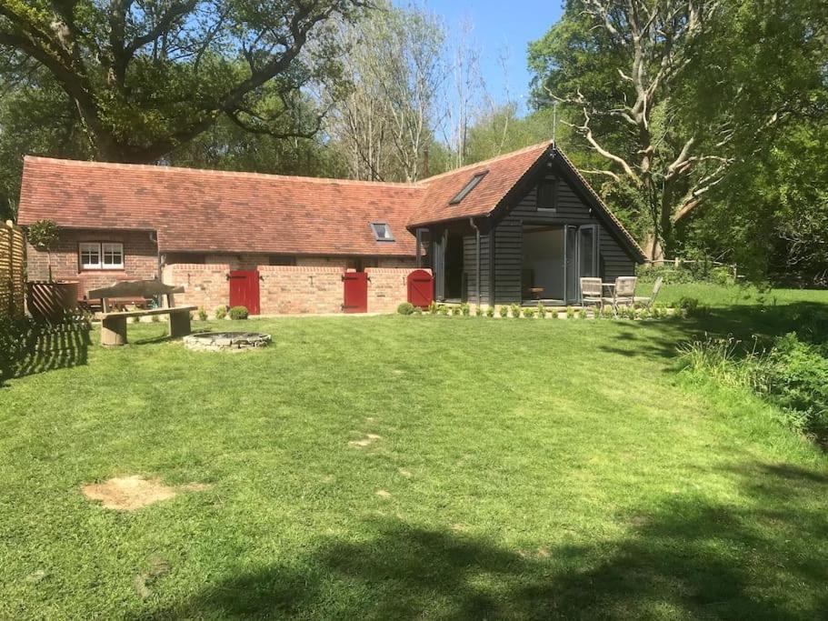 Cowfold The Piggery 빌라 외부 사진